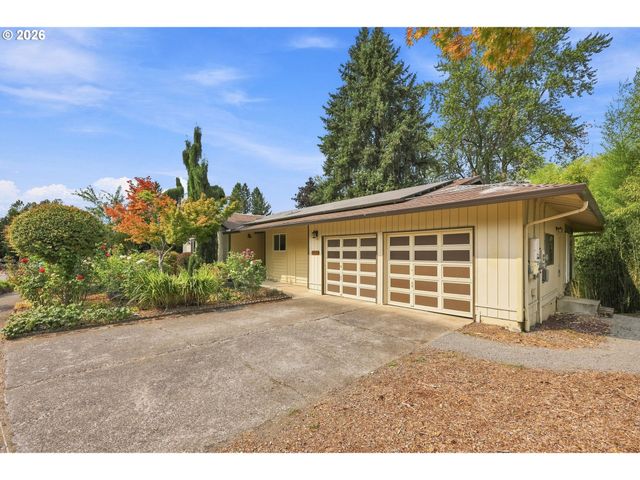 2030 Se PALOMA Dr, Gresham, OR 97080