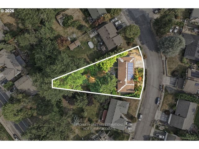 2030 Se PALOMA Dr, Gresham, OR 97080