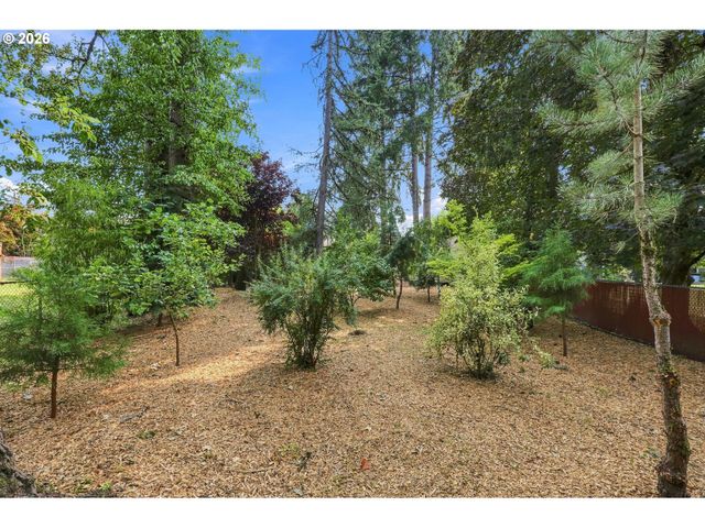2030 Se PALOMA Dr, Gresham, OR 97080