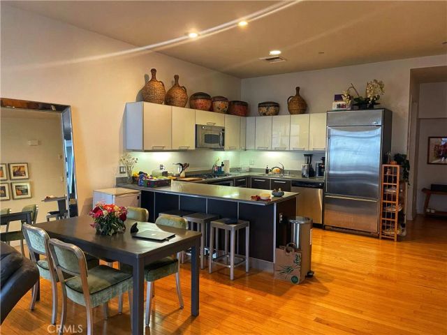 801 S Grand, Los Angeles, CA 90017
