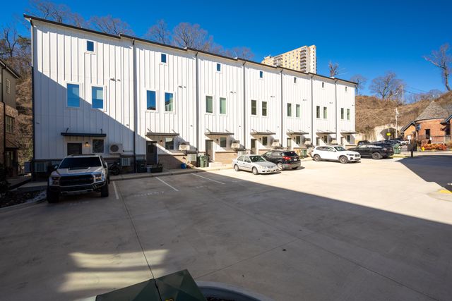 899 Cherokee Boulevard 101, Chattanooga, TN 37405