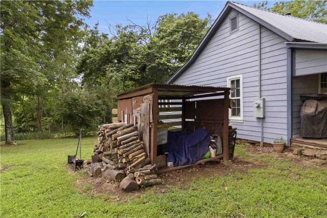 10193 E Devils Den Road, Winslow, AR 72959