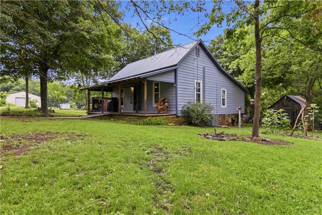 10193 E Devils Den Road, Winslow, AR 72959