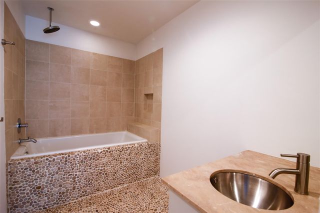 730 Tulane Street B, Houston, TX 77007