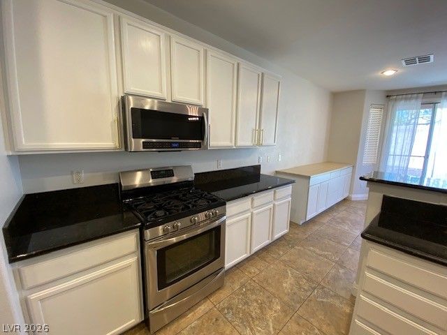 8065 Caspian Moon Drive, Las Vegas, NV 89166