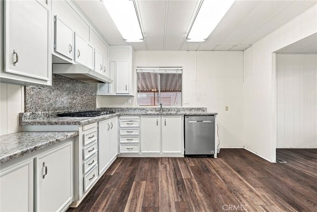 5001 W Florida 506, Hemet, CA 92545