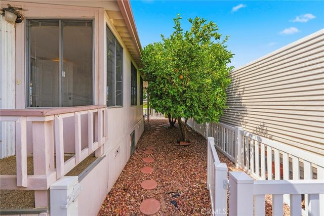 5001 W Florida 506, Hemet, CA 92545