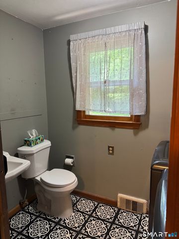 40 Stony Corners Lane, Southbury, CT 06488