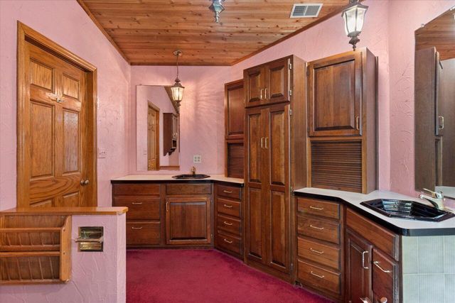 S106W17280 Muskego Dam DRIVE, Muskego, WI 53150