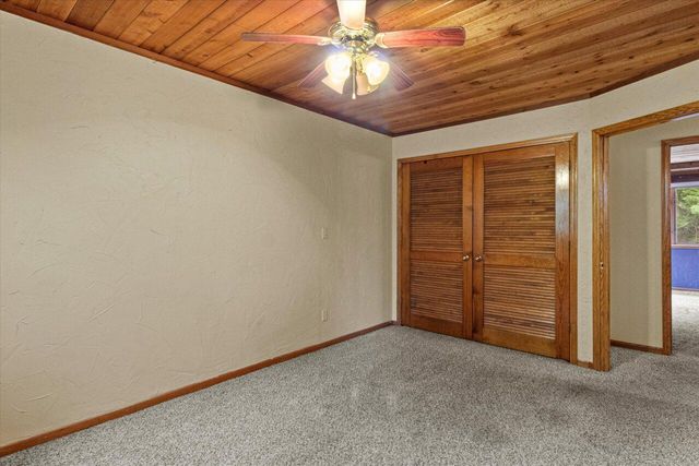 S106W17280 Muskego Dam DRIVE, Muskego, WI 53150