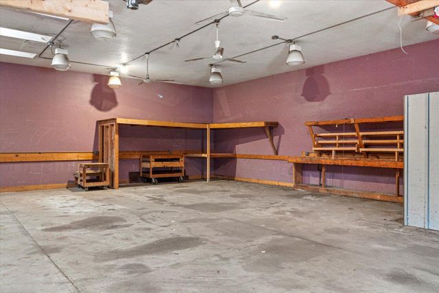 S106W17280 Muskego Dam DRIVE, Muskego, WI 53150