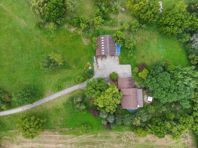 S106W17280 Muskego Dam DRIVE, Muskego, WI 53150