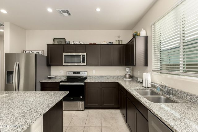 5264 E DIATOMITE Drive, San Tan Valley, AZ 85143