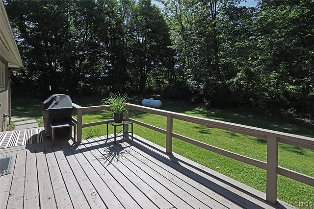 8646 Salt Springs Road, Manlius, NY 13104