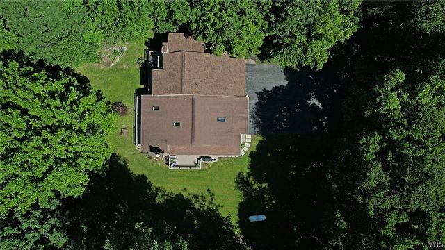 8646 Salt Springs Road, Manlius, NY 13104