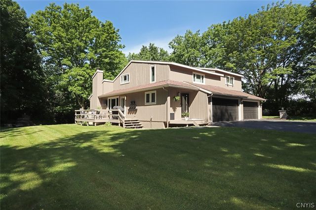 8646 Salt Springs Road, Manlius, NY 13104