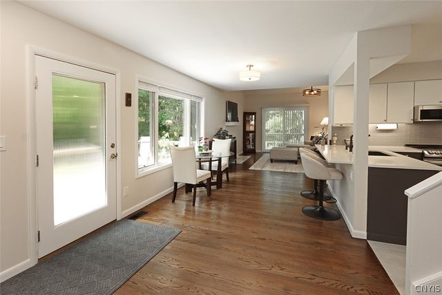 8646 Salt Springs Road, Manlius, NY 13104