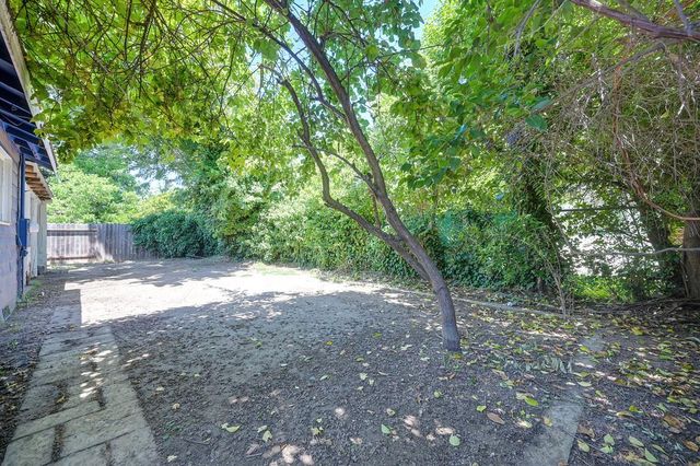 5629 49th St, Sacramento, CA 95824