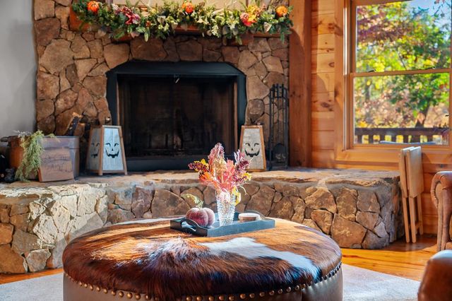 218 Mattie Mitchell Road, Morganton, GA 30560