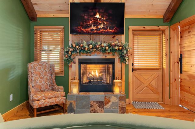 218 Mattie Mitchell Road, Morganton, GA 30560