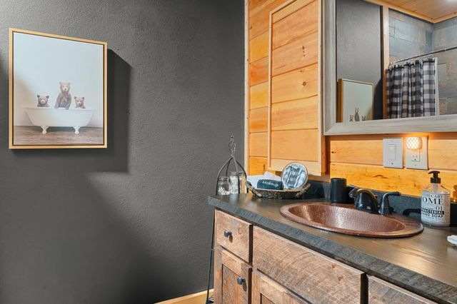 218 Mattie Mitchell Road, Morganton, GA 30560