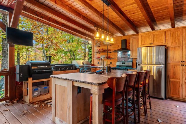 218 Mattie Mitchell Road, Morganton, GA 30560