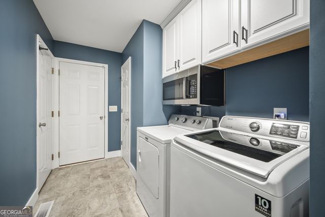 647 Forest Pine Drive, Ball Ground, GA 30107