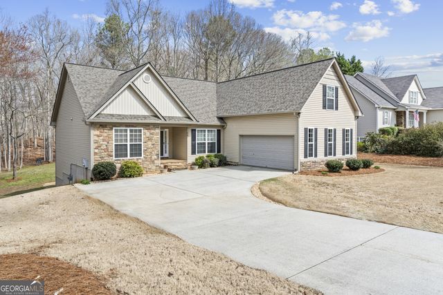 647 Forest Pine Drive, Ball Ground, GA 30107