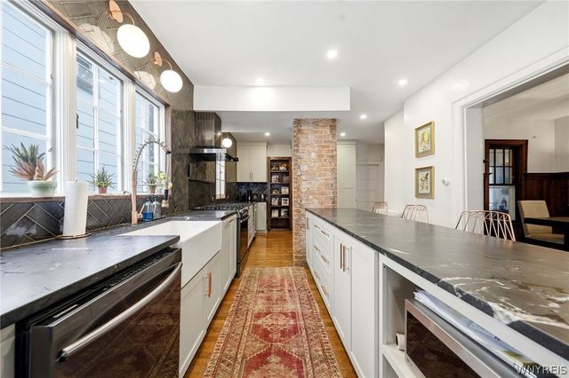 151 Woodward Avenue, Buffalo, NY 14214