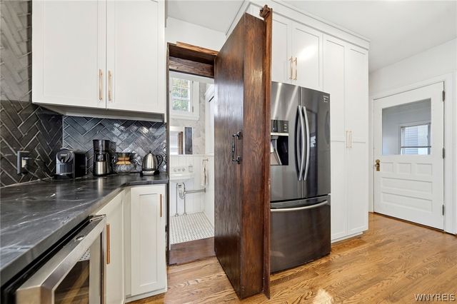 151 Woodward Avenue, Buffalo, NY 14214