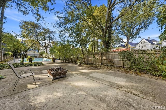 151 Woodward Avenue, Buffalo, NY 14214