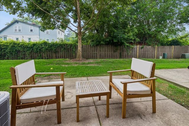 2419 Birch Street, Des Plaines, IL 60018