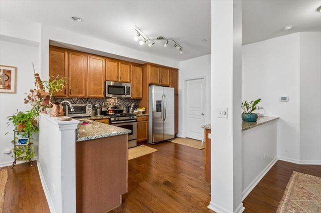 2419 Birch Street, Des Plaines, IL 60018