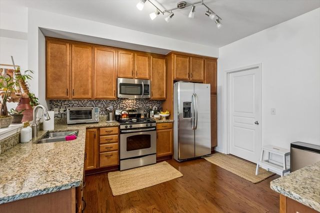 2419 Birch Street, Des Plaines, IL 60018