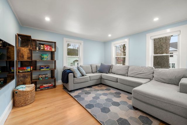 103 Orange Street, Reading, MA 01867