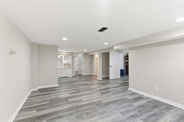 2833 Parkway Drive, Highland, IN 46322