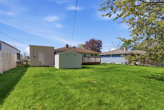 2833 Parkway Drive, Highland, IN 46322