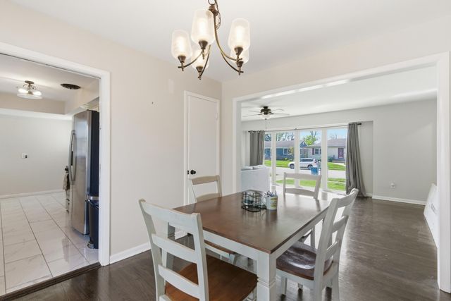 2833 Parkway Drive, Highland, IN 46322