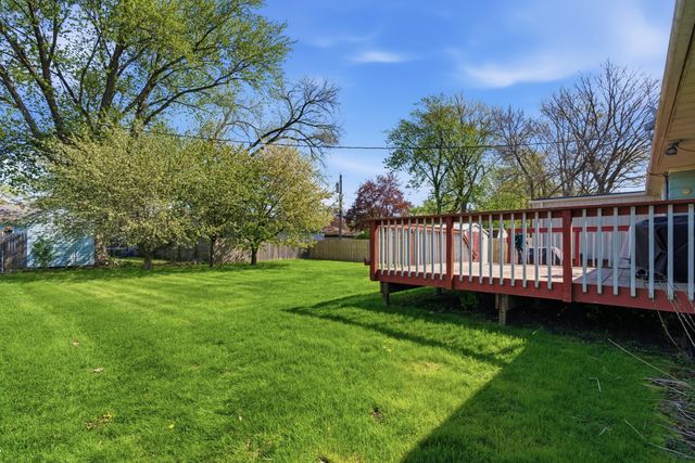 2833 Parkway Drive, Highland, IN 46322