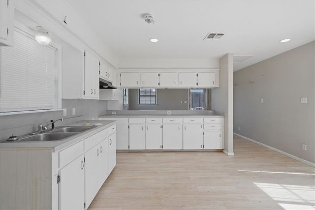 197 County Road 460, Alice, TX 78332