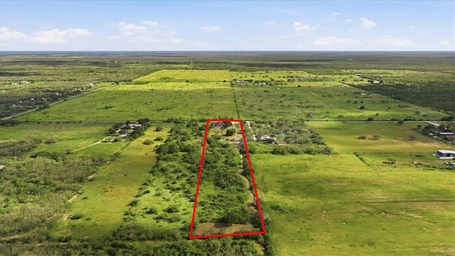 197 County Road 460, Alice, TX 78332