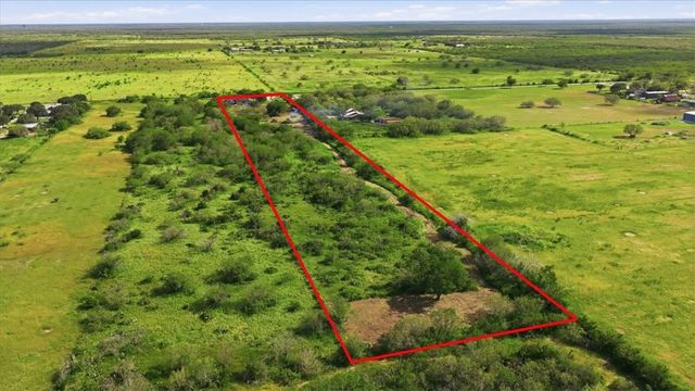197 County Road 460, Alice, TX 78332
