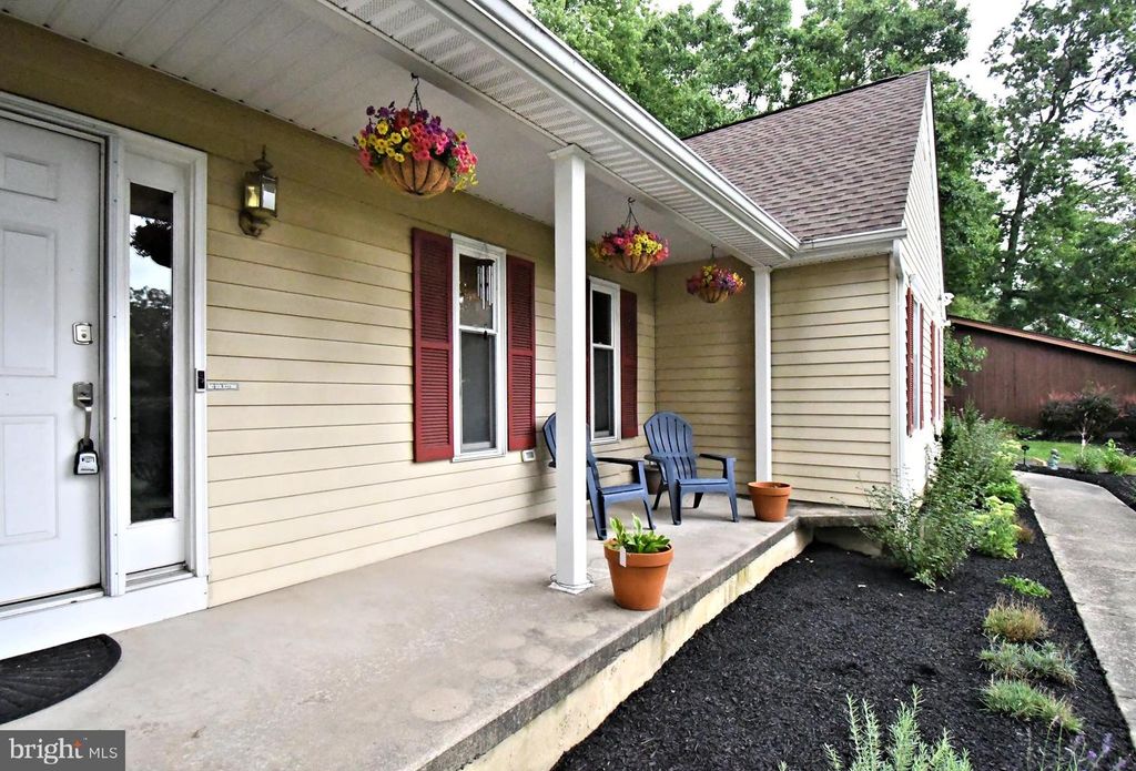6 BOULDER DR, SELLERSVILLE, PA 18960 — photo 4