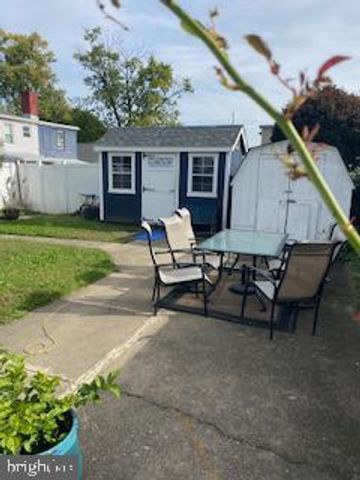 2253 COLLEGE AVE, Bensalem, PA 19020