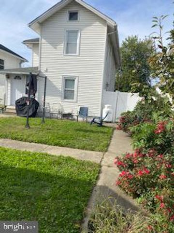 2253 COLLEGE AVE, Bensalem, PA 19020