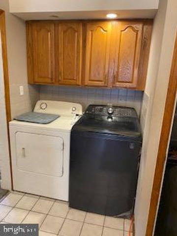 2253 COLLEGE AVE, Bensalem, PA 19020