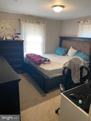 2253 COLLEGE AVE, Bensalem, PA 19020