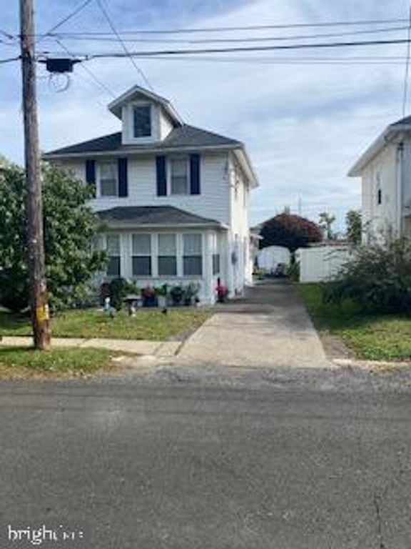2253 COLLEGE AVE, BENSALEM, PA 19020 — exterior