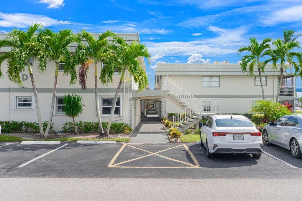 189 Brittany D 189, Delray Beach, FL 33446