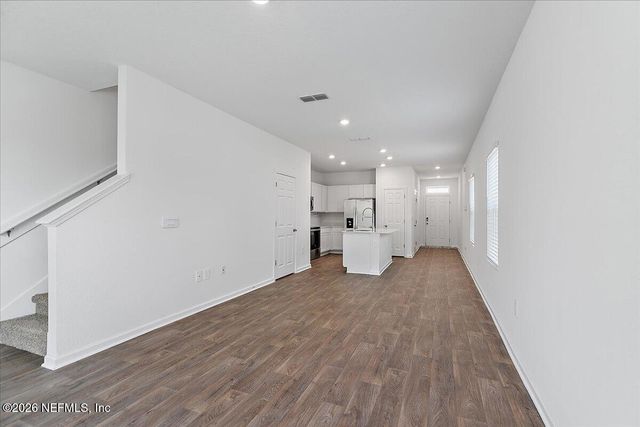 662 CELTIC Drive, Jacksonville, FL 32218